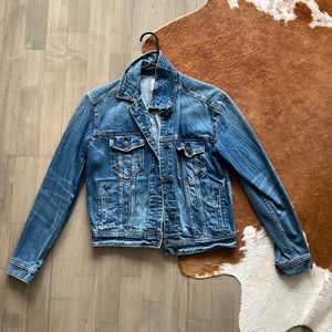 XS American Eagle Jean Jacket. Only worn a few times!